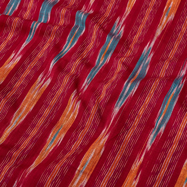 〔1m切り売り〕インドの伝統絣織り布　イカット織り生地　〔幅約111cm〕 - えんじ系 3 - 1mの長さごとにご購入いただけます。