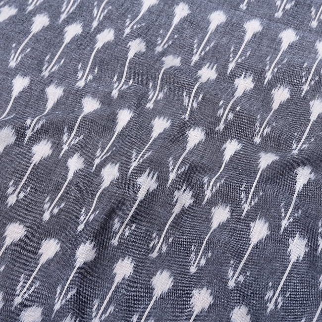 〔1m単位切り売り〕インドの伝統絣織り布 イカット織り生地 〔幅約113cm〕 - グレー系 3 - 1mの長さごとにご購入いただけます。