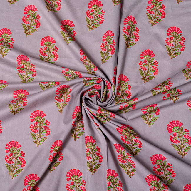 〔1m切り売り〕伝統息づく南インドから　フラワー模様布〔幅約104cm〕 - グレー系 4 - インドならではの布ですね。
