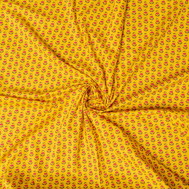 〔1m切り売り〕南インドの小花柄布〔幅約104cm〕 - イエロー系の写真1枚目です。インドらしい味わいのある布地です。切り売り,量り売り布,アジア布 量り売り,手芸,裁縫,生地,アジアン,ファブリック,小花柄,かわいい布