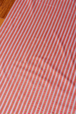 〔1m単位切り売り〕南インドのアローストライプ布〔幅約105cm〕 - グレー×ピンク系 - サブ3