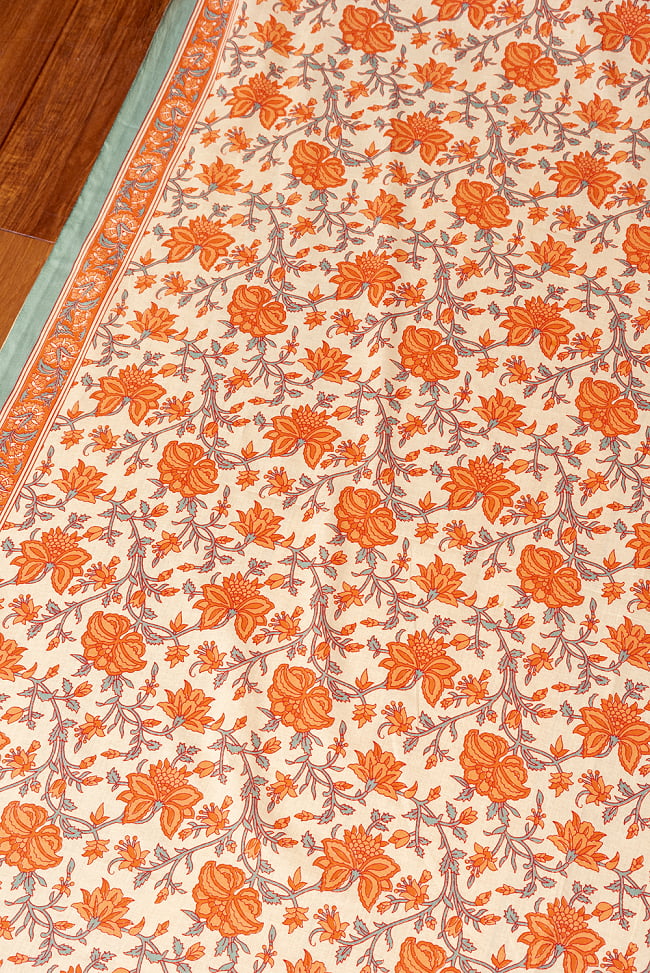 〔1m切り売り〕伝統息づく南インドから　昔ながらの更紗模様布〔幅約109cm〕 - イエロー×オレンジ系 3 - 1mの長さごとにご購入いただけます。