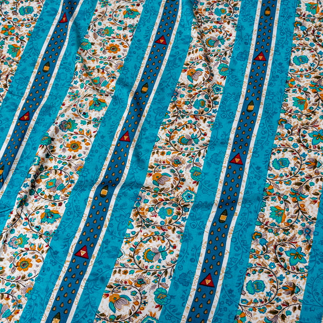 〔1m切り売り〕南インドの肌触り柔らかな更紗ストライプ布〔幅約113cm〕 - ターコイズ系 4 - インドならではの布ですね。