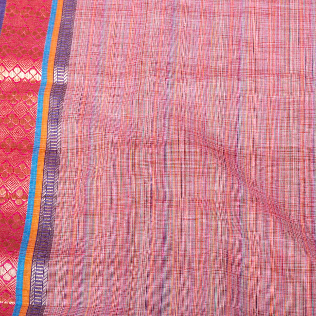 〔1m切り売り〕南インドのハーフボーダーコットンクロス〔幅約108cm〕 - ピンク系 4 - インドならではの布ですね。