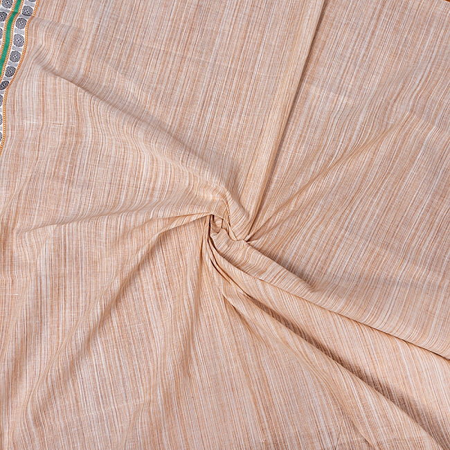 〔1m切り売り〕南インドのハーフボーダーコットンクロス〔幅約110cm〕 - ベージュ系 5 - 生地の拡大写真です。とても良い風合いです。