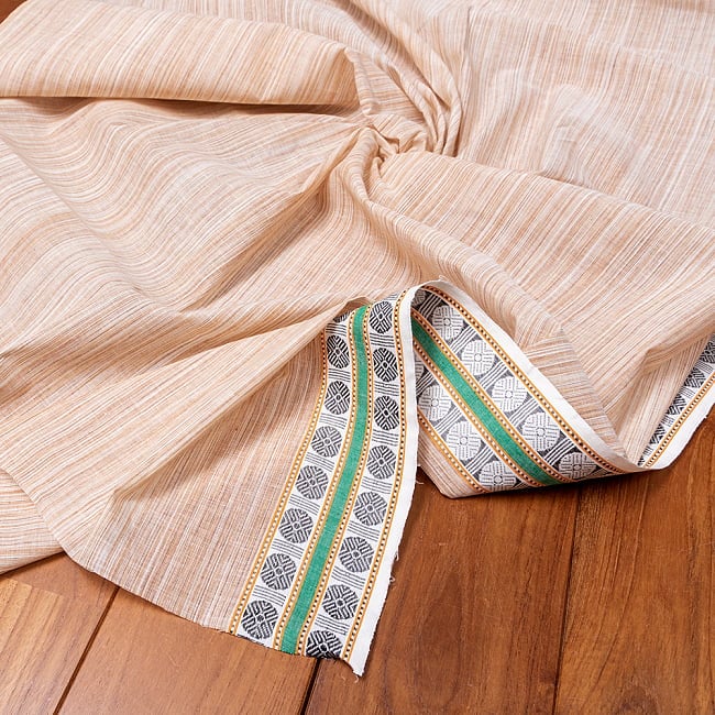 〔1m単位切り売り〕南インドのハーフボーダーコットンクロス〔幅約110cm〕 - ベージュ系の写真