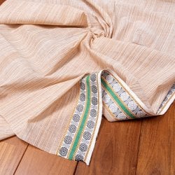 〔1m単位切り売り〕南インドのハーフボーダーコットンクロス〔幅約110cm〕 - ベージュ系の商品写真