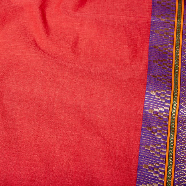 〔1m切り売り〕南インドのハーフボーダーコットンクロス〔約106cm〕 - ブラッドオレンジ 4 - インドならではの布ですね。