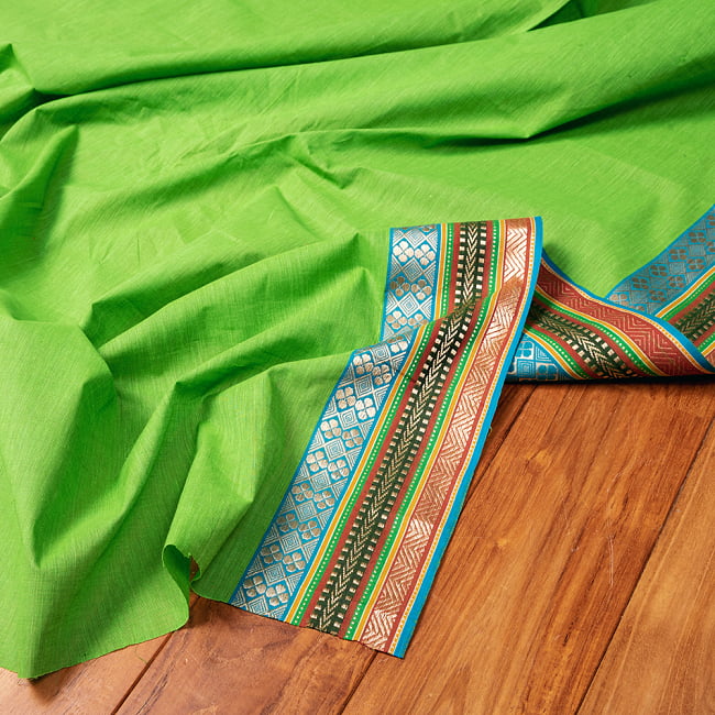 〔1m単位切り売り〕南インドのハーフボーダーコットンクロス〔約106cm〕 - グリーンの写真