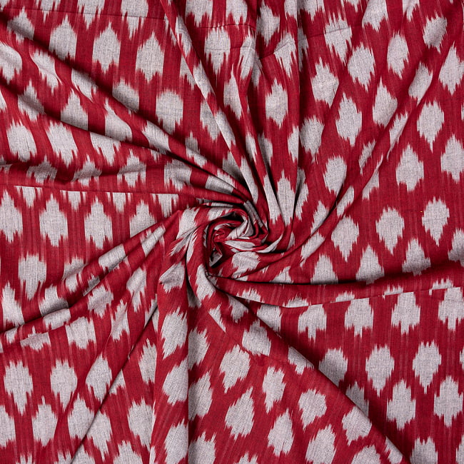 〔1m切り売り〕インドの伝統絣織り布　イカット織り生地　〔約106cm〕 - えんじ 5 - 生地の拡大写真です。とても良い風合いです。