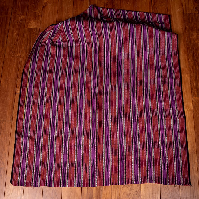 〔1m切り売り〕インドの伝統絣織り布　イカット織り生地　〔約106cm〕 - 紫 2 - とても素敵な雰囲気です