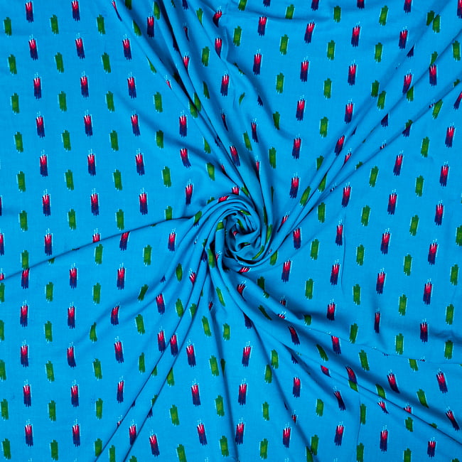 〔1m切り売り〕南インドの絣織り風パターン布〔約106cm〕 - ブルー 5 - 生地の拡大写真です。とても良い風合いです。