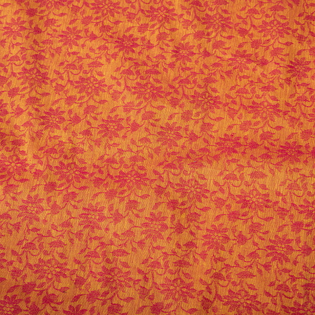 〔1m切り売り〕インドの更紗刺繍コットン布〔約106cm〕 - オレンジ×ピンク 4 - インドならではの布ですね。