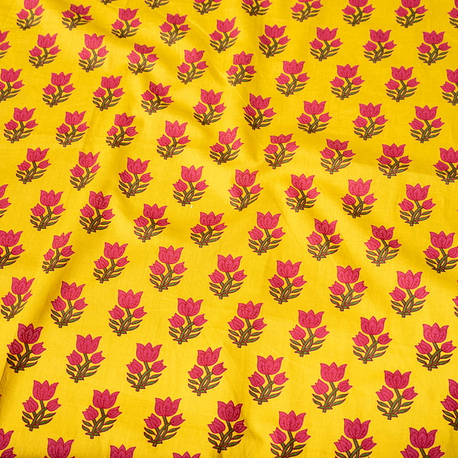 〔1m単位切り売り〕南インドの小花柄布〔約106cm〕 - イエロー 4 - インドならではの布ですね。