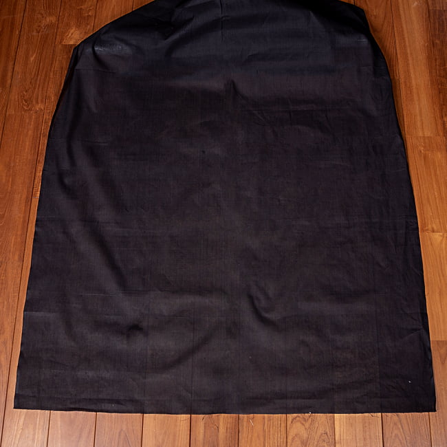 〔1m切り売り〕南インドのシンプル無地コットン布〔約106cm〕 - ブラック 2 - とても素敵な雰囲気です