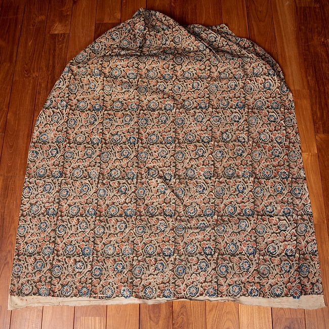 〔1m単位切り売り〕伝統息づく南インドから　昔ながらの木版染め更紗模様布〔約106cm〕 - 黒緑 2 - とても素敵な雰囲気です