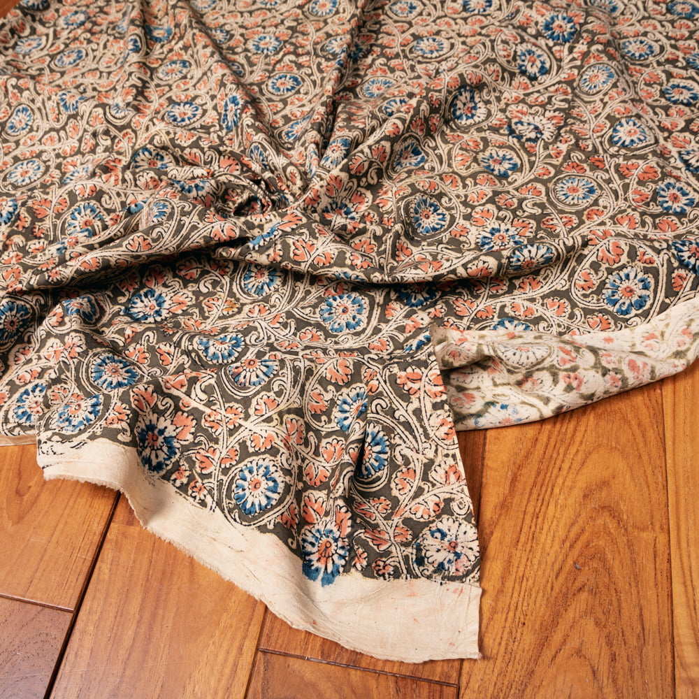 1m単位切り売り〕伝統息づく南インドから 昔ながらの木版染め更紗模様