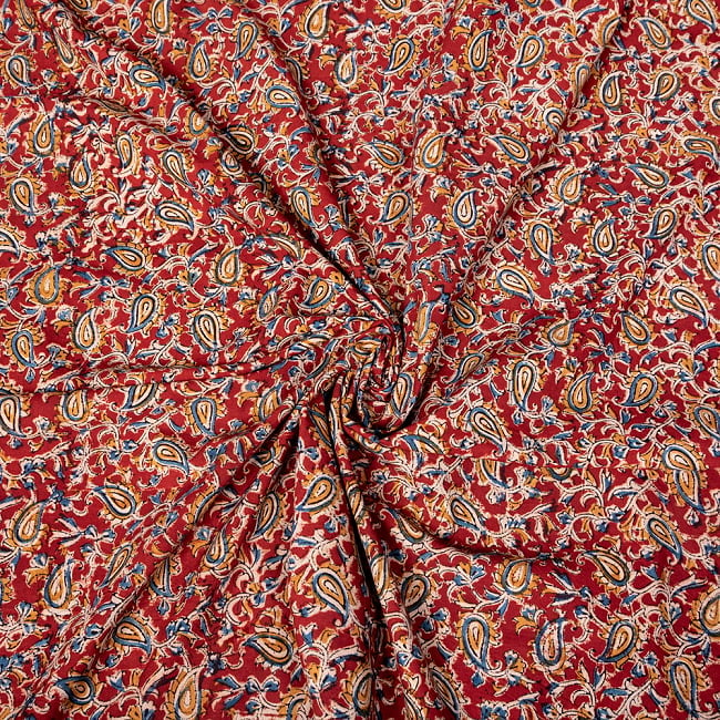 〔1m切り売り〕伝統息づく南インドから　昔ながらの木版染め更紗模様布〔約106cm〕 - レッド 4 - インドならではの布ですね。