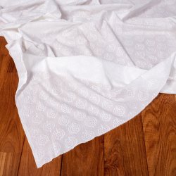 〔1m単位切り売り〕ジャイプル職人手作り　サフェードのボタニカルデザイン　インド伝統の木版染め更紗生地〔幅約106cm〕の商品写真