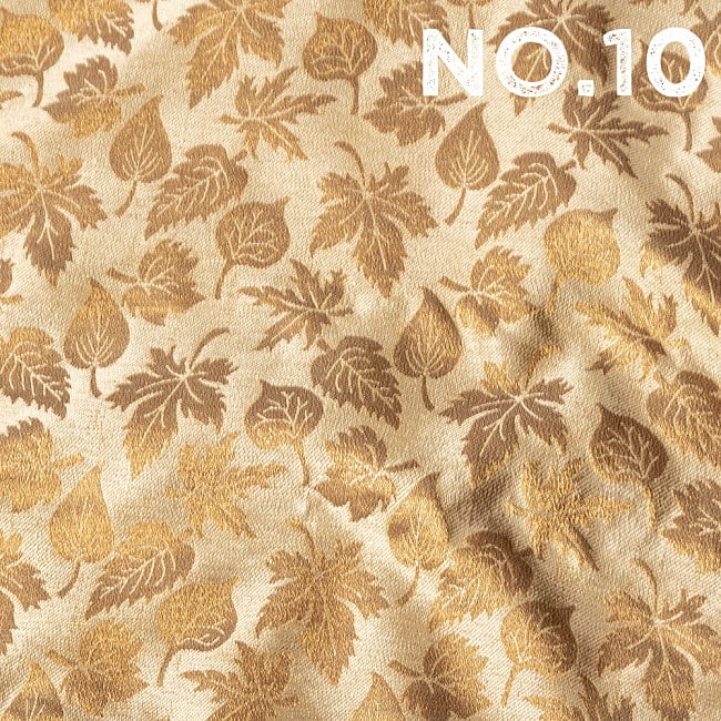 〔1m切り売り〕〔各色あり〕インドの伝統模様布　ゴージャスな金糸落ち葉模様〔幅約121cm〕 18 - No.10　クリーム