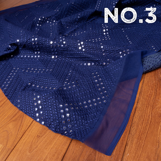 〔1m切り売り〕〔各色あり〕インドの伝統模様布 ミラーワーク系ファブリック〔幅約110cm〕 11 - No.3　ブルー
