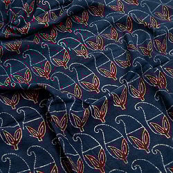 〔約6m 長尺布 3色展開】伝統息づくインドから　昔ながらの木版染めリーフペイズリー柄布 - 幅約107cm - サブ2