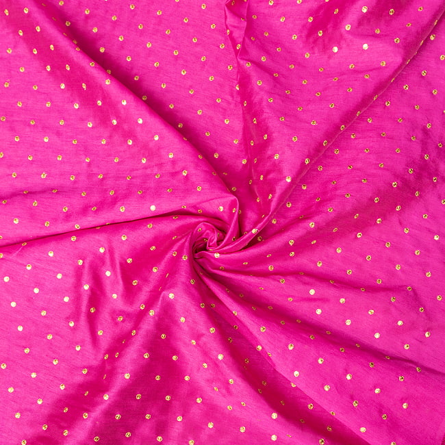 〔1m切り売り〕インドの伝統模様布　光沢感のあるシンプル模様〔幅約110cm〕 5 - 陰影があるとこのような感じになります