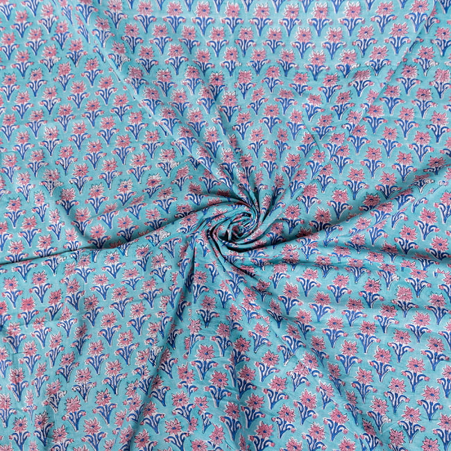 〔1m切り売り〕ジャイプル　職人手作り　色彩豊かなボタニカルデザイン　おしゃれ　生地　花柄　テーブルクロス　刺繍素材などへ〔幅約110cm〕 - 青緑系 5 - 生地の拡大写真です。とても良い風合いです。