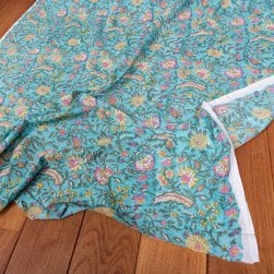 〔1m単位切り売り〕ジャイプル 職人手作り木版染め 色彩美しいボタニカルデザイン おしゃれ 生地 花柄 テーブルクロス 刺繍素材などへ〔幅約112cm〕 - グリーン系