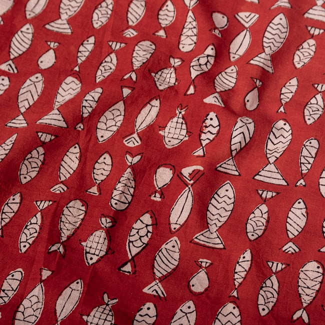 〔1m切り売り〕ジャイプル職人手作り　インド伝統の木版染め更紗マルチクロス　色彩豊かなボタニカルデザイン〔幅約115cm〕 - 赤系 4 - インドならではの布ですね。