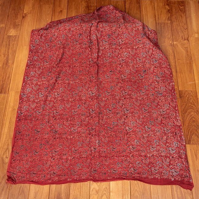 〔1m切り売り〕アジュラックプール村からやってきた　昔ながらの木版染め更紗模様布〔約112cm〕 - レッド系 2 - とても素敵な雰囲気です