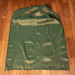 〔1m単位切り売り〕〔各色あり〕インドの伝統模様布　光沢感のあるブロケード生地に　美しい金糸の紋織〔幅約107cm〕 - サブ2