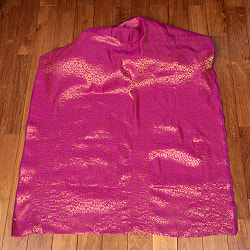 〔1m単位切り売り〕インドの伝統模様布　光沢感のあるブロケード生地に　美しい金糸の紋織　更紗〔幅約111cm〕 - サブ2