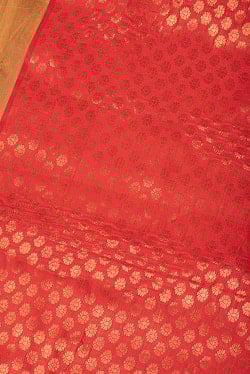 〔1m単位切り売り〕インドの伝統模様布　光沢感のあるブロケード生地に　美しい金糸の紋織　小花柄〔幅約107cm〕 - サブ3