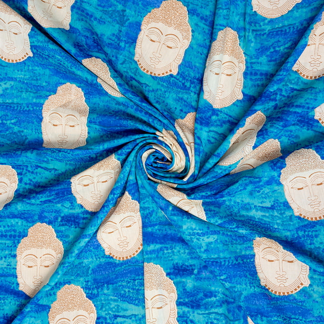 〔各色あり〕〔1m切り売り〕インドの伝統と不思議が融合　おもしろ　かわいいデザイン布　ブッダ〔約111.5cm〕 5 - 陰影があるとこのような感じになります