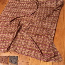 〔各色あり〕〔1m単位切り売り〕インドの伝統模様布〔約112cm〕