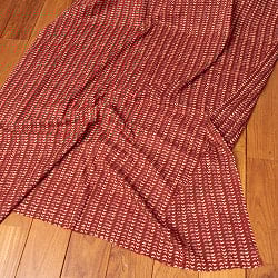 〔1m単位切り売り〕伝統息づく南インドから　昔ながらの更紗模様布〔約105cm〕レンガ系の商品写真