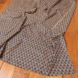 〔1m単位切り売り〕伝統息づく南インドから 昔ながらの更紗模様布〔約109cm〕ブルー×レッド系