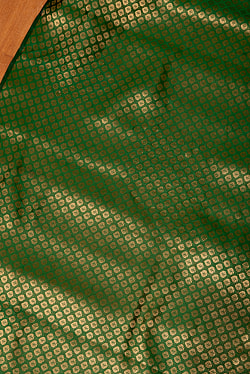 〔1m単位切り売り〕インドの伝統模様布　光沢感のあるブロケード生地　金糸〔約111cm〕グリーン系 - サブ3