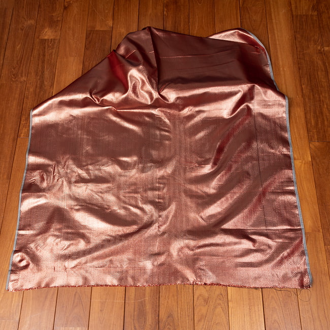 〔1m切り売り〕インドの伝統模様布〔約108cm〕カッパー系 2 - 全体を広げてみたところです。1mの長さごとにご購入いただけます。