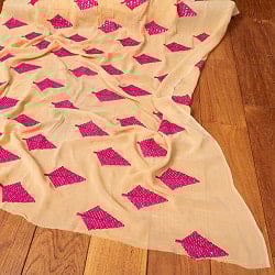 〔1m単位切り売り〕インドのスパンコール刺繍付き　シフォン生地布〔約106cm〕ベージュ系の商品写真