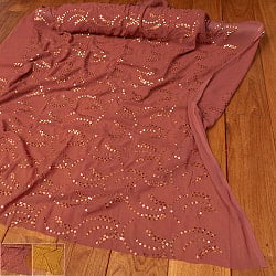 〔各色あり〕〔1m単位切り売り〕インドのスパンコール刺繍付き　シフォン生地布〔約109cm〕の商品写真