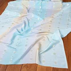〔1m切り売り〕インドの伝統模様布〔約111cm〕水色系の商品写真