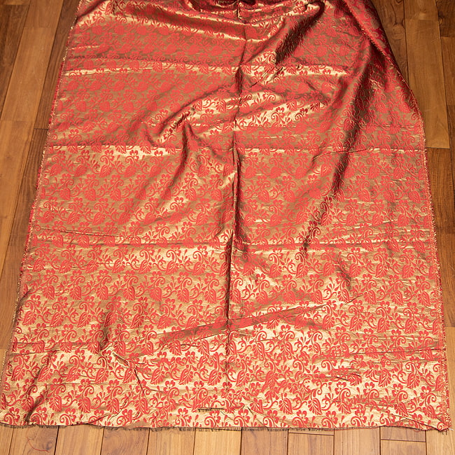 〔1m切り売り〕インドの伝統模様布 〔幅約120cm〕 2 - 全体の広がりを見てみました。