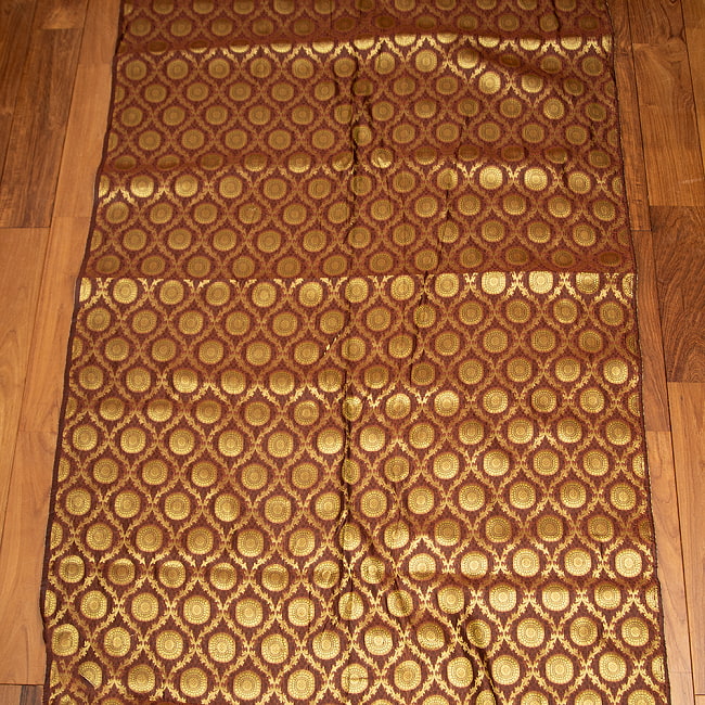 〔1m切り売り〕インドの伝統模様布 〔幅約110cm〕 2 - 全体の広がりを見てみました。