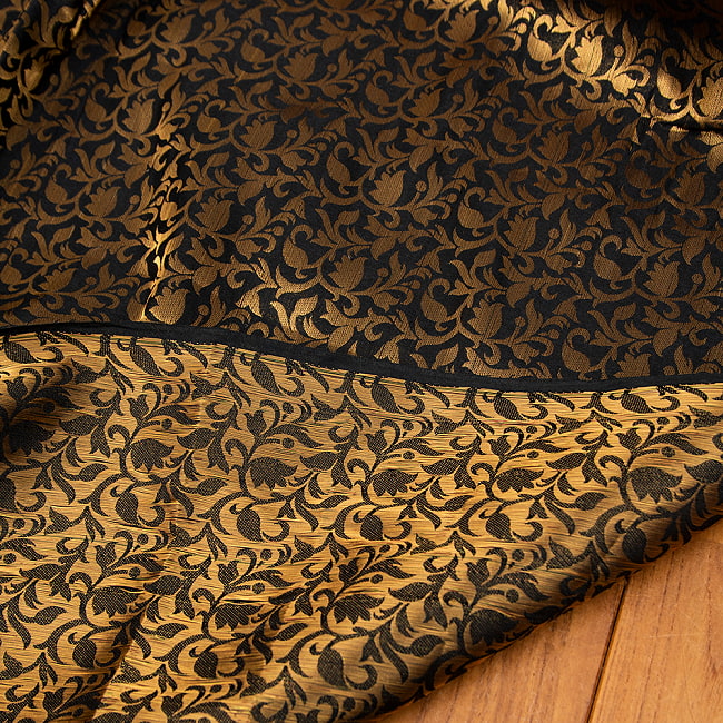 〔1m切り売り〕インドの伝統模様布 〔幅約110cm〕 6 - 裏地の様子です。