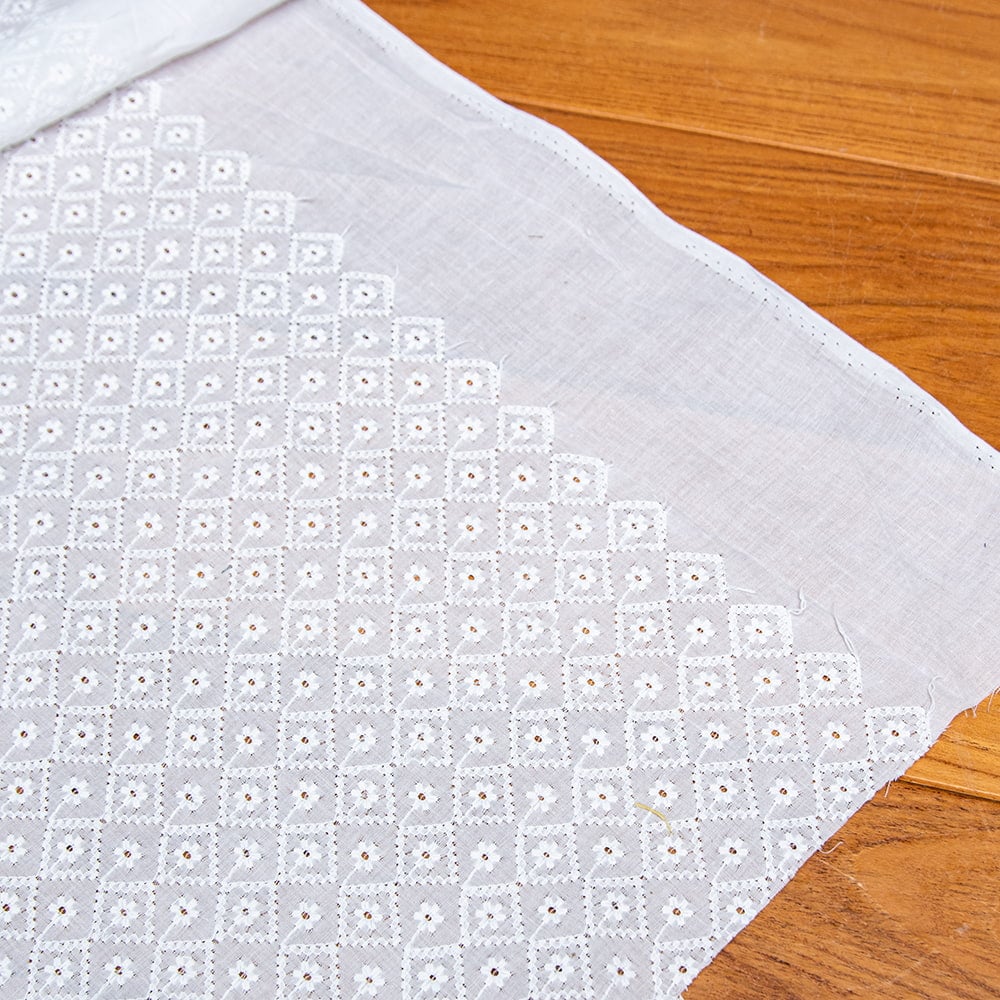 ベトナム 刺繍ティーマット9枚セット