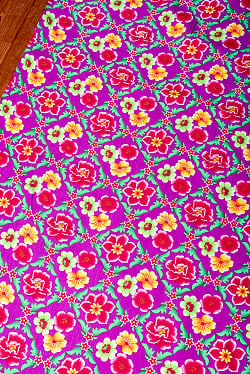 〔1m単位切り売り〕アジアのレトロ花柄ファブリック　生地　東北大花布　ヴィンテージ風　昭和レトロ〔約159cm〕 - パープル - サブ3