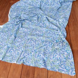 〔1m単位切り売り〕ジャイプル 職人手作り木版染め 色彩美しいボタニカルデザイン おしゃれ 生地 花柄 テーブルクロス 刺繍素材などへ〔幅約113cm〕 - ブルー系