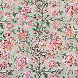 〔1m単位切り売り〕ジャイプル　職人手作り木版染め　色彩美しいボタニカルデザイン　おしゃれ　生地　花柄　テーブルクロス　刺繍素材などへ〔幅約112cm〕 - ライトグリーン系 - サブ4